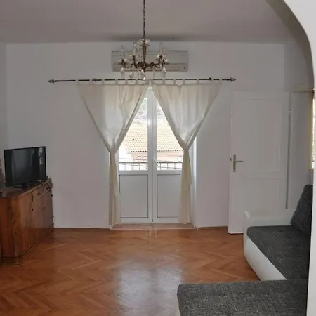 Maja Apartment