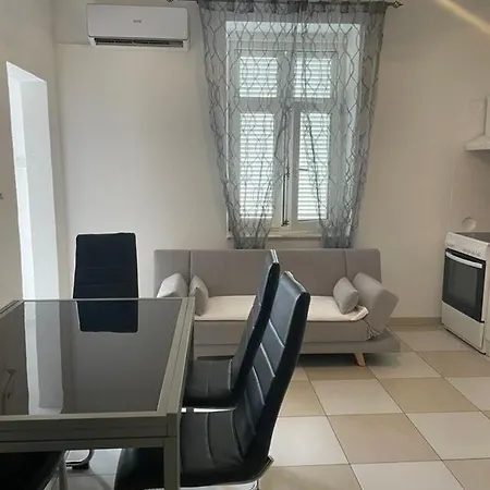 Maja Apartment Lopar