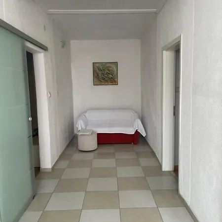 Maja Apartment *